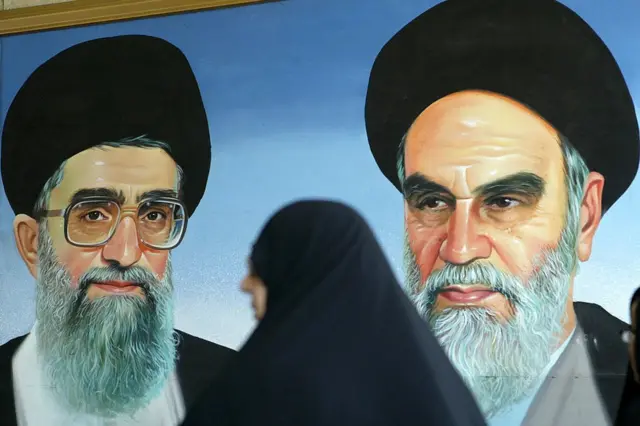 در عمر بیش از ۴۰ ساله جمهوری اسلامی، این نظام سیاسی تاکنون تنها دو رهبر داشته