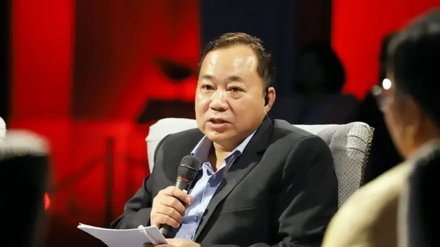 တပ်မတော်ကိုယ်တိုင် လွှတ်တော်ထဲ ဥပဒေကြမ်းတွေတင်လာတာတွေ့ရတယ်