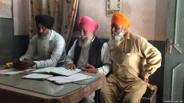 ਗੁਰਸੇਵਕ ਟੀਮ ਮੈਂਬਰਾਂ ਨਾਲ