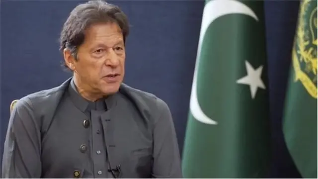 पीएम इमरान ख़ान