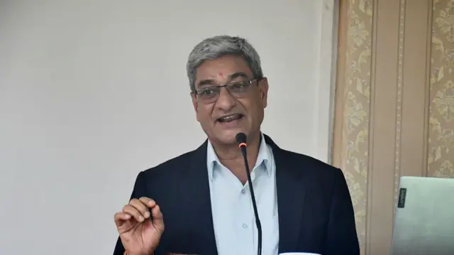 रमेश लेखक 