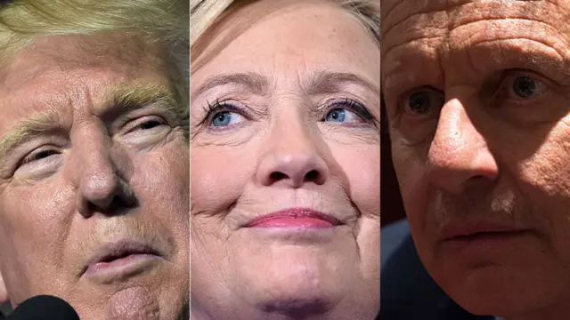 Donald Trump, Hillary Clinton y Gary Johnson en primer plano.