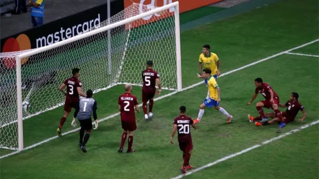 Un gol de Brasil ante Venezuela