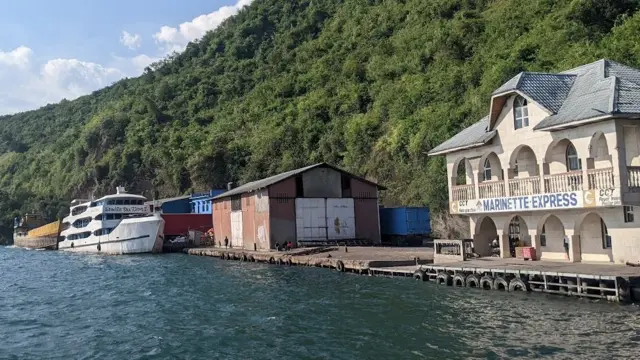 Port de Goma, quais du bateau Etoile du Kivu