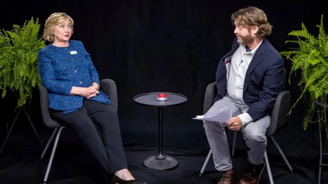 Clinton en "Between Two Ferns".