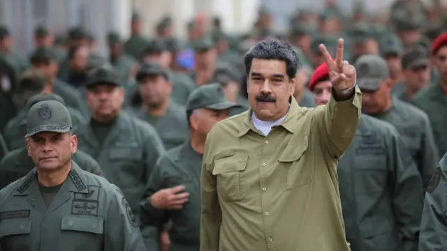 Crisis en Venezuela: cómo Nicolás Maduro ha conseguido mantener el apoyo de los militares - BBC News Mundo