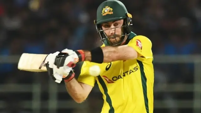 ग्लेन मैक्सवेल