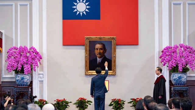 El nuevo mandatario de Taiwán presta juramento para asumir el cargo como octavo presidente de Taiwán. 
