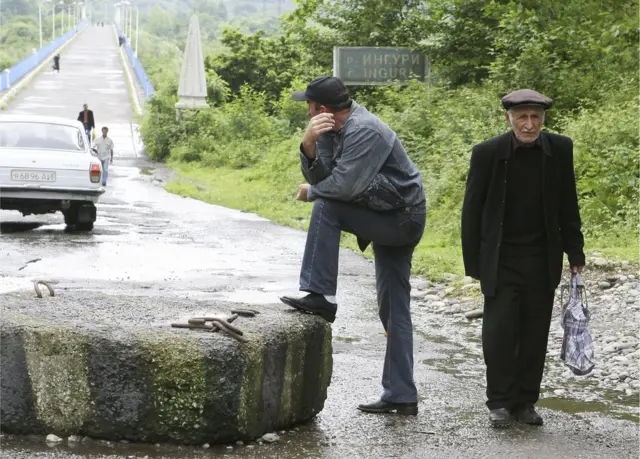 Мост через Ингури