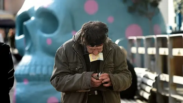 Безхатченко на вулиці