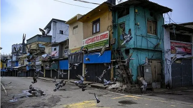 Self lockdown in Sri Lanka