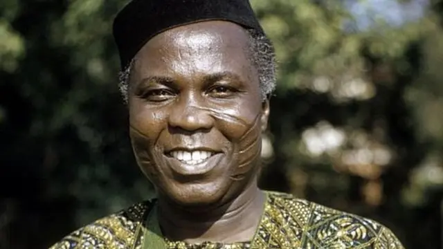 Oloogbe Samuel Ladoke Akintola de fila
