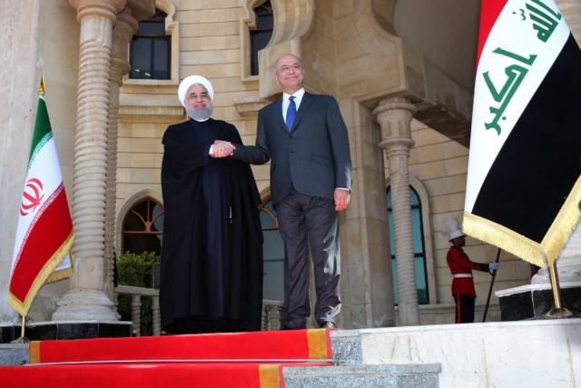برهم صالح، رئیس جمهور عراق از آقای روحانی در کاخ السلام در بغداد استقبال کرد