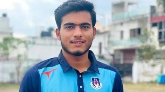 ஐபிஎல் மினி ஏலம், சிஎஸ்கே, பிரசாந்த் வீர் மற்றும் கார்த்திக் சர்மா