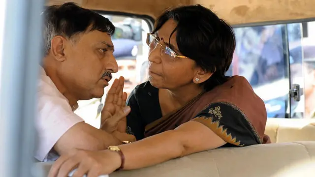 माया कोडनानी, अमित शाह