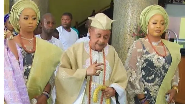 Alaafin ati meji ninu awọn olori rẹ