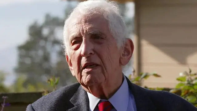 ダニエル・エルスバーグ氏死去 ヴェトナム戦争の米機密「ペンタゴン