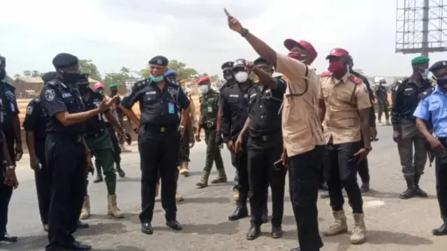 Awọn ọlọpaa ati awọn ẹṣọ ojupopo