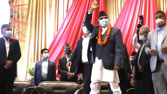 एमाले अध्यक्ष ओली