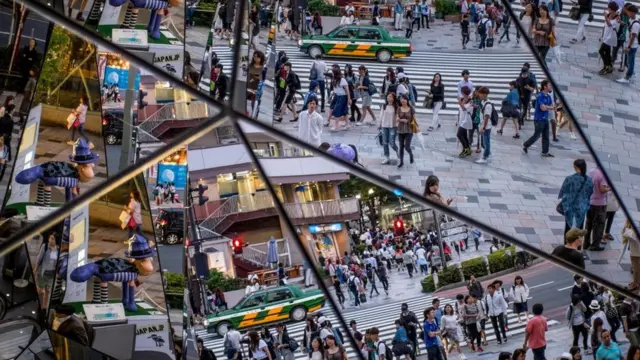 أحد شوارع اليابان