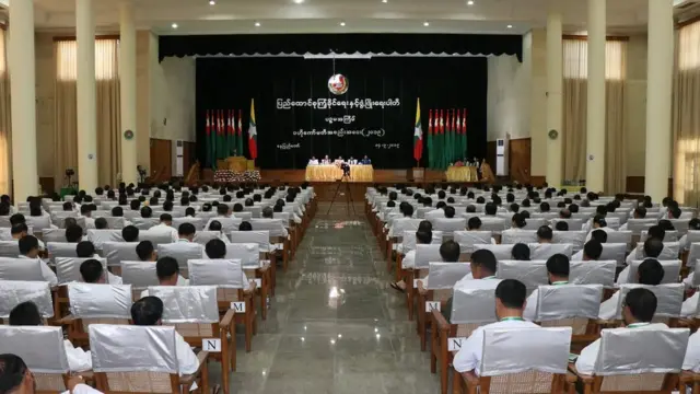 လွှတ်တော်ထဲမှာ ပြောရေးဆိုခွင့် မျှတမှုကို ပေးရမှာဖြစ်တယ်