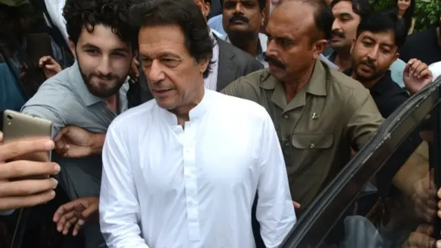 इमरान ख़ान