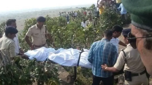 कथित फ़र्ज़ी मुठभेड़ में मारे गए भोपाल जेल के विचाराधीन क़ैदी का शव