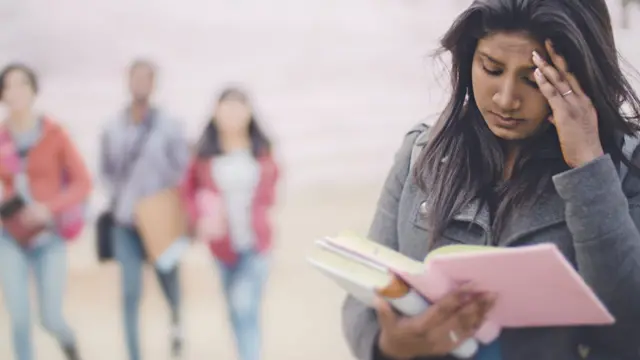 பொறியியல் படிப்புகள் கட்டண உயர்வு