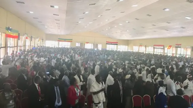 Hogganppnni lamaan jiraattoota magaalaa waliin galma Yuunivarsiitii Amboo keessatti mari'ataniiru.