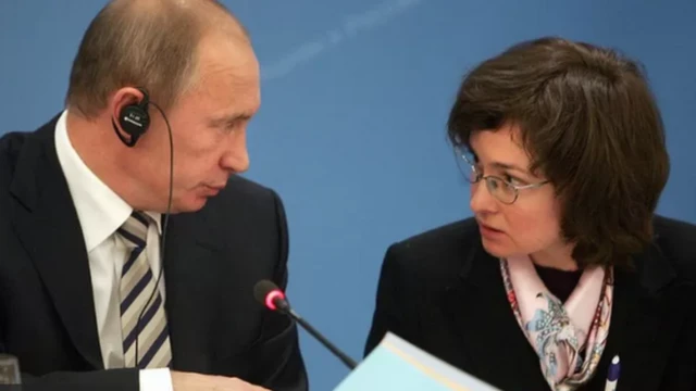 ایلویرا نیبیولینا اور صدر ولادیمیر پوتن