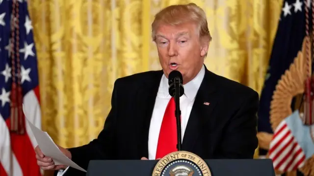 اقای ترامپ در کنفرانس خبری کاخ سفید رسانه ها را به تقلب و دروغ‌گویی متهم کرد