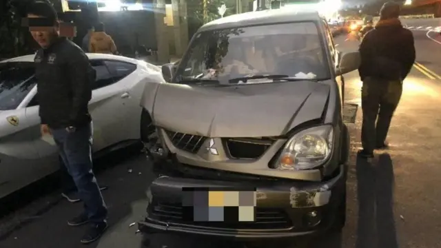 لنچن کی گاڑی