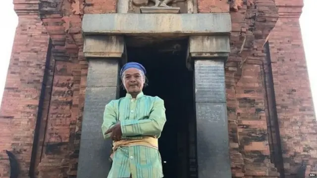 व्हिएतनामध्ये हिंदू साहित्यिक इनरा सारा