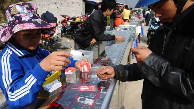 Hơn 9.000 tỷ thu qua các cổng thanh toán là từ các thẻ cào di động, thẻ game được mua ở các đại lý bán thẻ