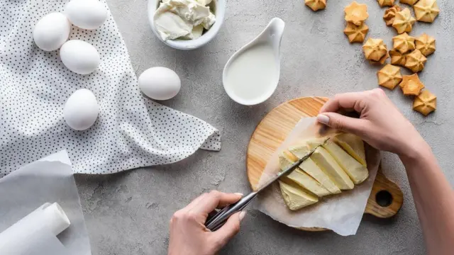 ملعقة واحدة كبيرة من الزبد بها سبعة غرامات من الدهون المشبعة - والاستعاضة عنها بالسكر أو الدقيق ربما أكثر ضررا