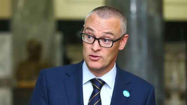 न्यूजीलैंड के स्वास्थ्य मंत्री डॉ. डेविड क्लार्क