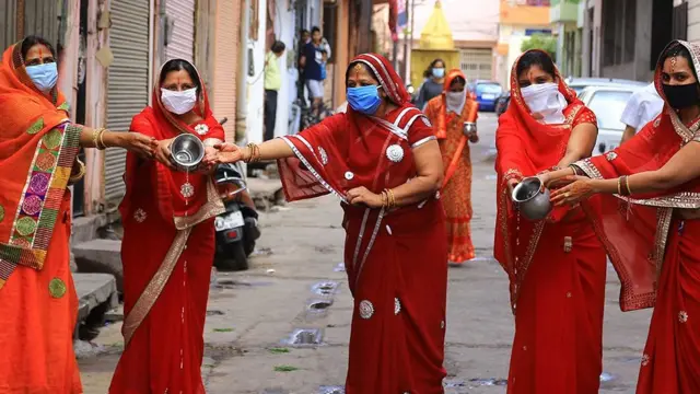 கொரோனா வைரஸ்: கடற்படை வீரர்களுக்கு கோவிட் 19 தொற்று - இந்திய நிலவரம் என்ன?