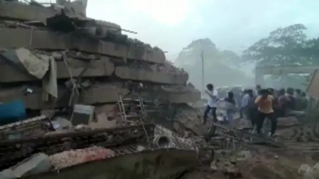 በሕንድ የተደረመሰው ሕንጻ