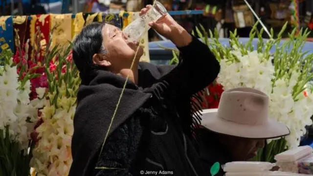 Gustavo Morales: ""Bir ini adalah tradisi baru untuk menandai perayaan oleh para pemilik mobil."