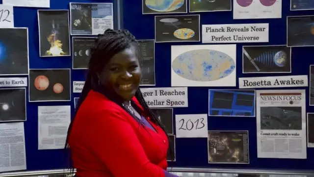 매기 아데린-포콕 박사는 오랜 기간 방영한 천문 프로그램 '더 스카이 앳 나이트'(The Sky at Night)의 진행자다