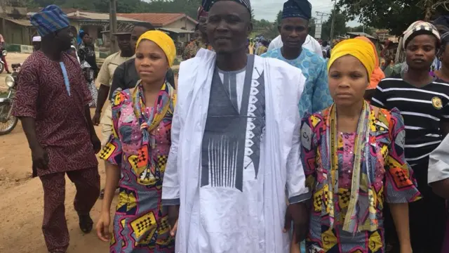 Awọn ibeji ni Igbo Ọra