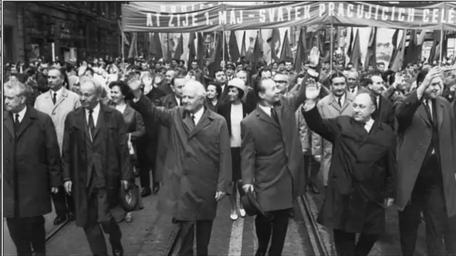1968年捷克出现后来被称为"布拉格之春"的政治自由化运动, 10年后中国出现"北京之春"