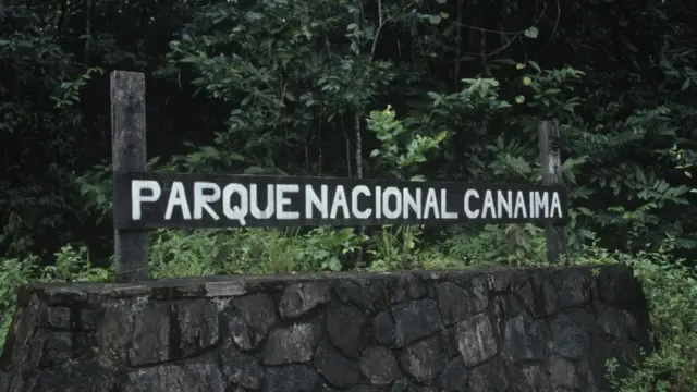 Placa do Parque Nacional Canaima