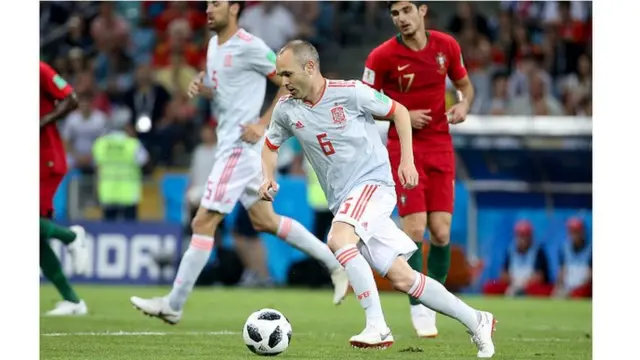 Agbabọlu loju iṣẹ