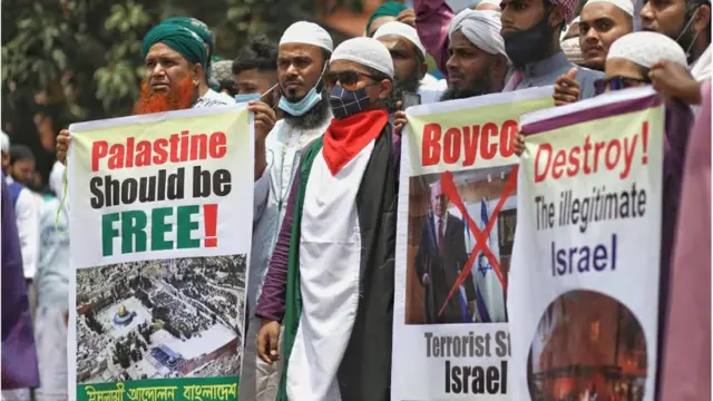 বিক্ষোভ প্রতিবাদ।