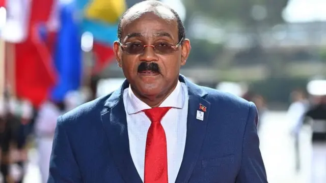 ஆன்டிகுவா மற்றும் பார்புடாவின் பிரதமர் கேஸ்டன் பிரவுன்