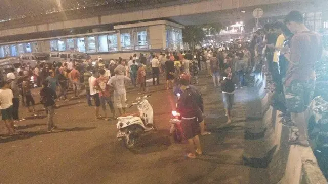 bom bunuh diri di kampung melayu jakarta