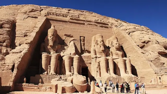 معبد أبو سمبل