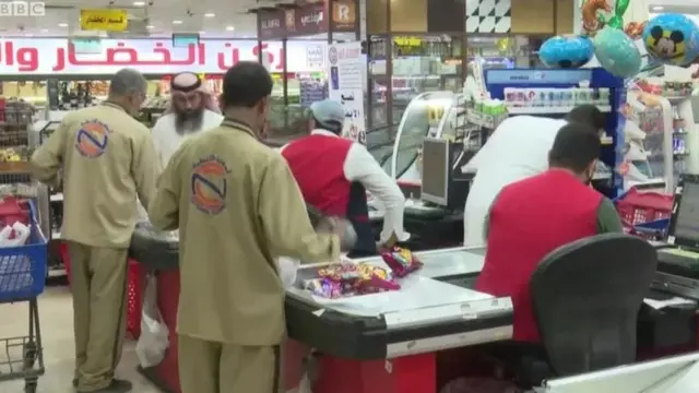 আরব দেশগুলোতে ভারতীয় পণ্য বর্জনের ডাক ওঠেছে।