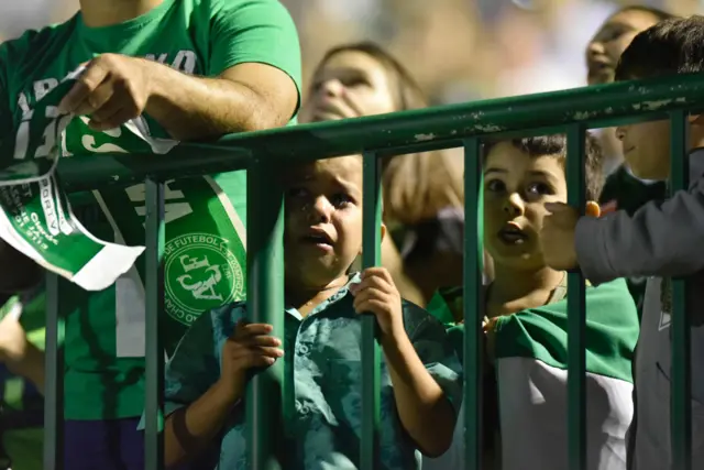 Tributo en el estadio del Chapecó